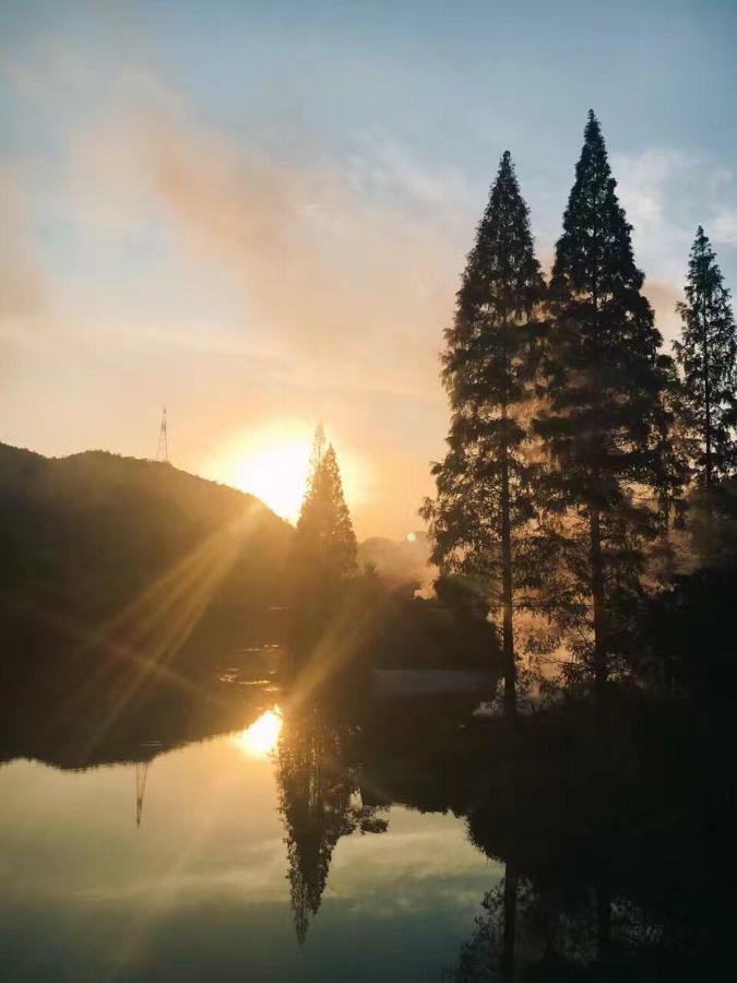 Mogan Mountain Xiaomusensen Villa Deqing ภายนอก รูปภาพ